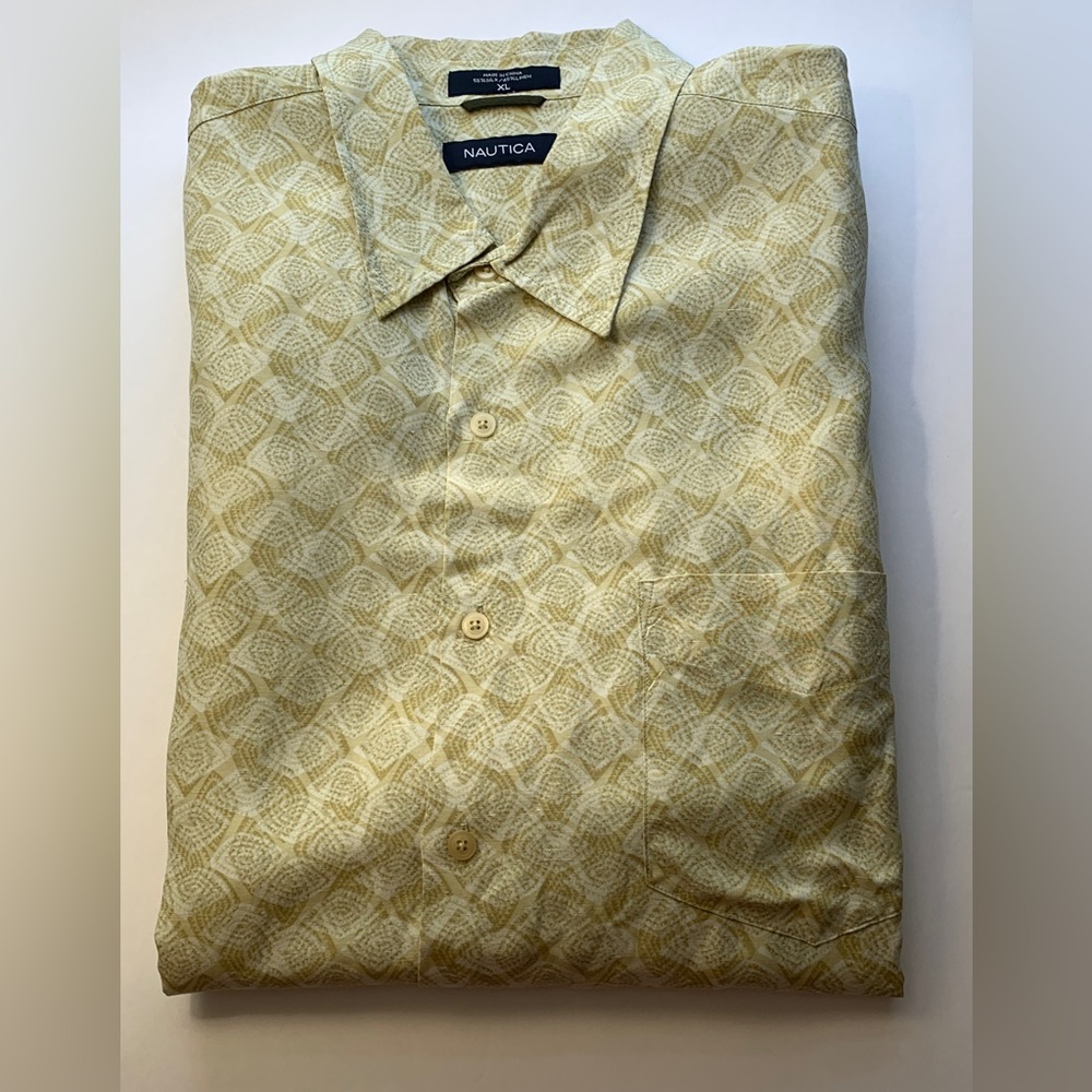 ⭐️Nautica Geometrical Print Shirt Size XL
